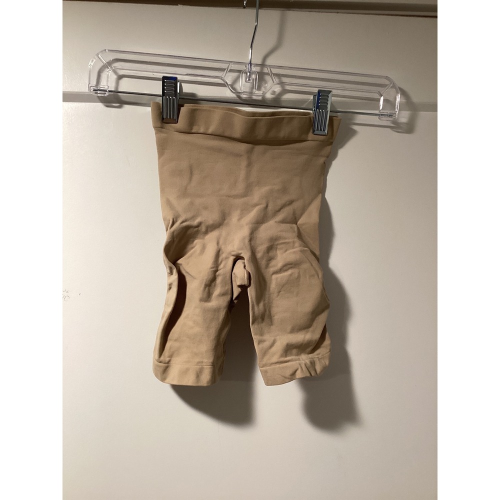 Skims Sculpting Short Mid Thigh Ochre Tan Shapewear S/M Nude Compression Shorts